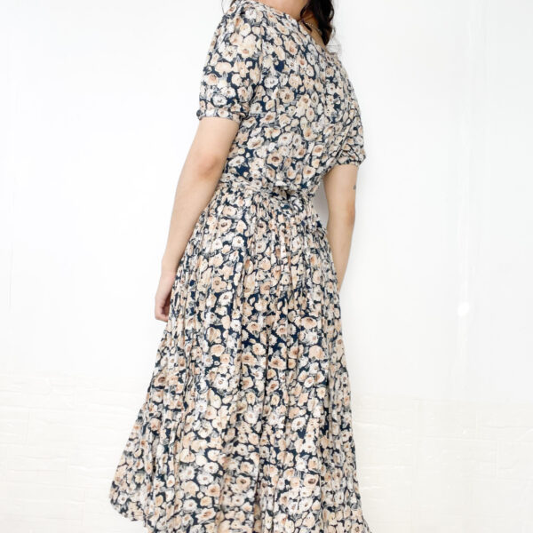 vestido floreado - Imagen 2