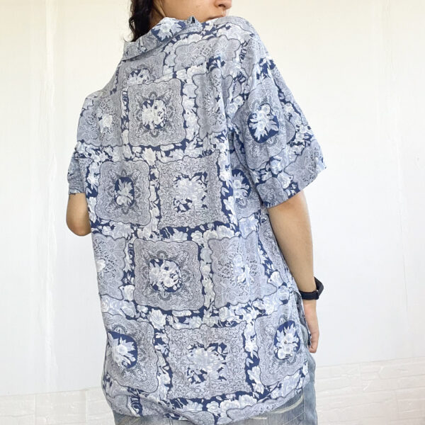 camisa estampads SALE - Imagen 5