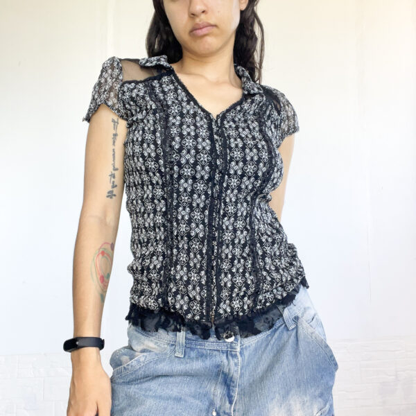 Camisa con encaje