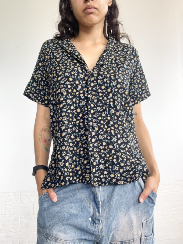 camisa floreada SALE - Imagen 5