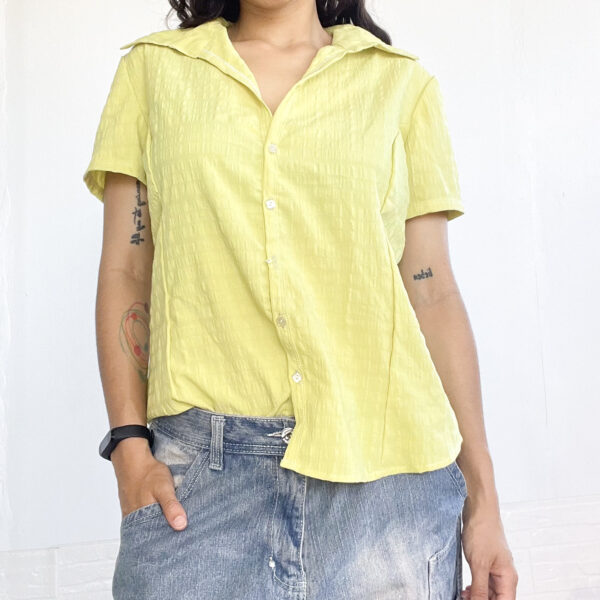 camisa amarilla SALE - Imagen 3