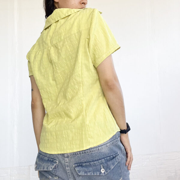 camisa amarilla SALE - Imagen 5