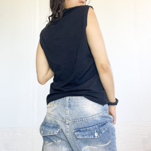 musculosa estampada - Imagen 6