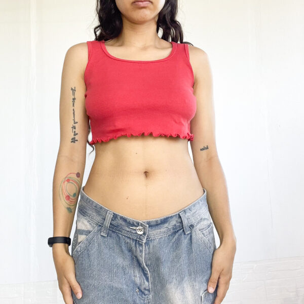 crop top rojo SALE - Imagen 2