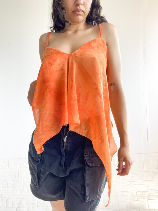 top asimetrico naranja - Imagen 4