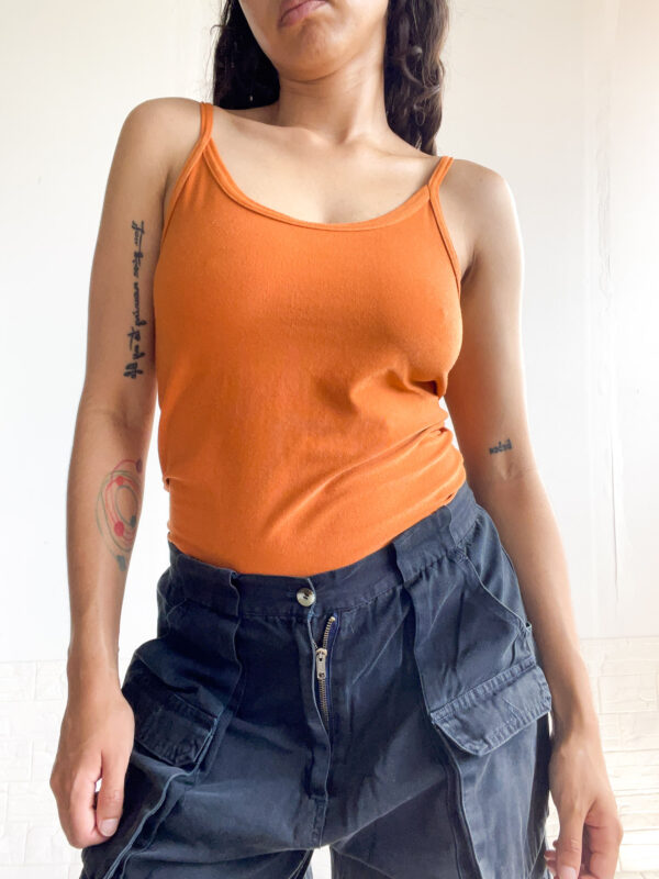 musculosita naranja - Imagen 2