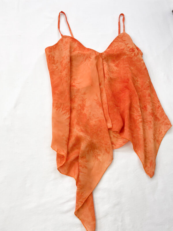 top asimetrico naranja - Imagen 11