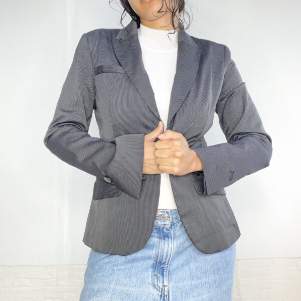 conjunto blazer y pantalón de vestir - Imagen 3