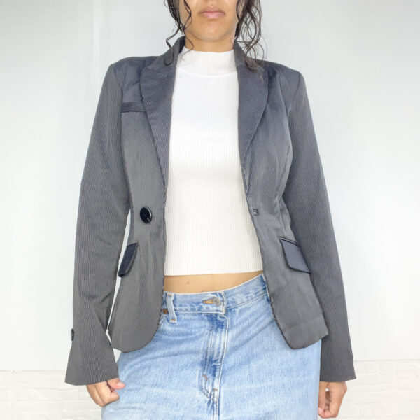 conjunto blazer y pantalón de vestir - Imagen 10