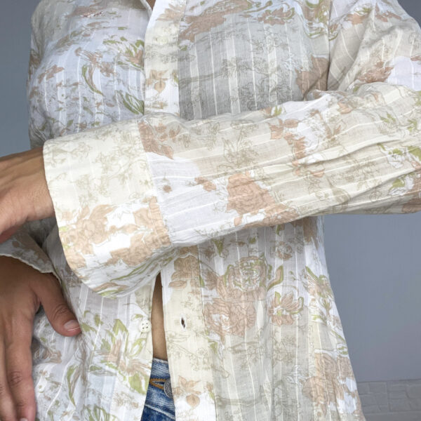 camisa estampada - Imagen 6