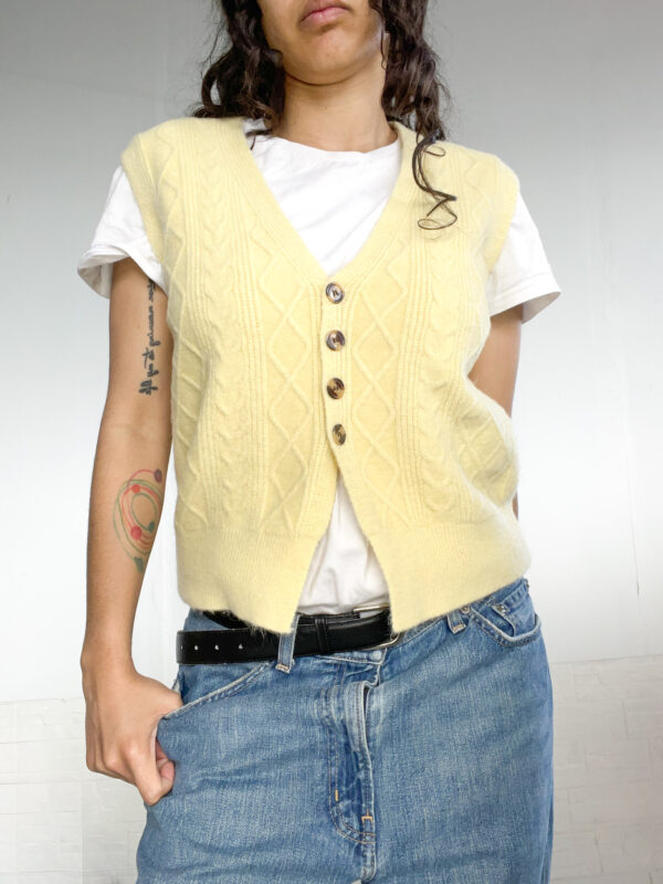 chalequito amarillo SALE - Imagen 4
