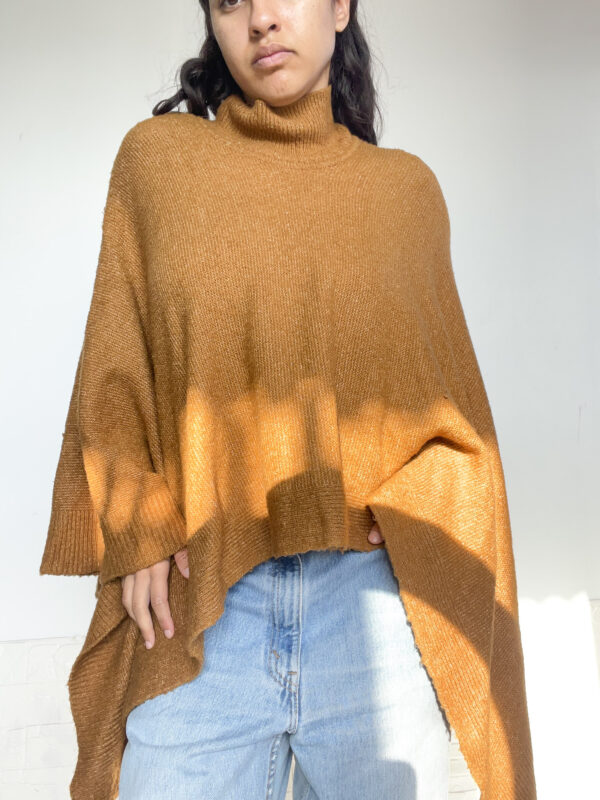 Poncho con cuello