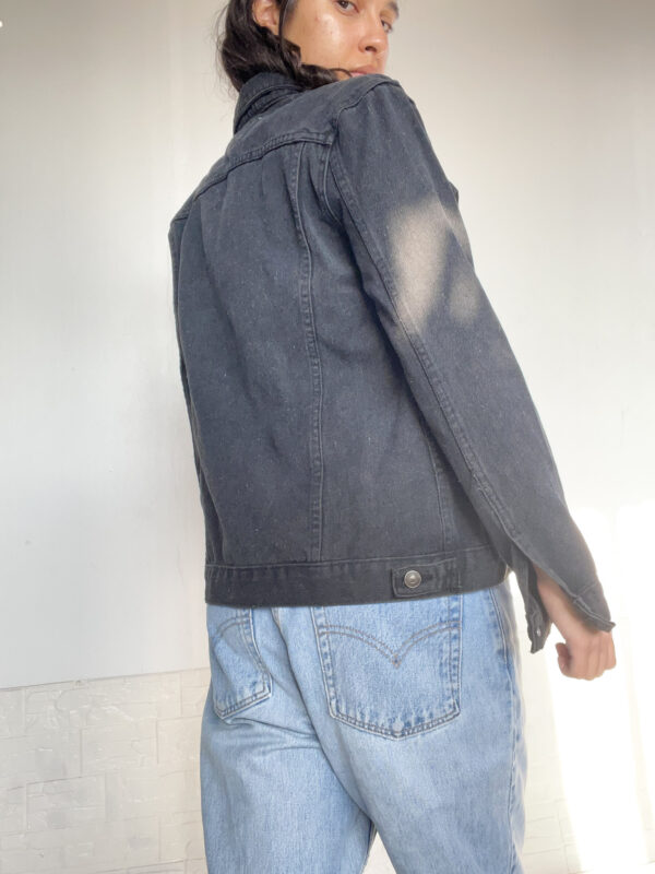Campera de jean negra - Imagen 8
