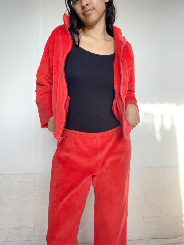 conjunto sport rojo - Imagen 13