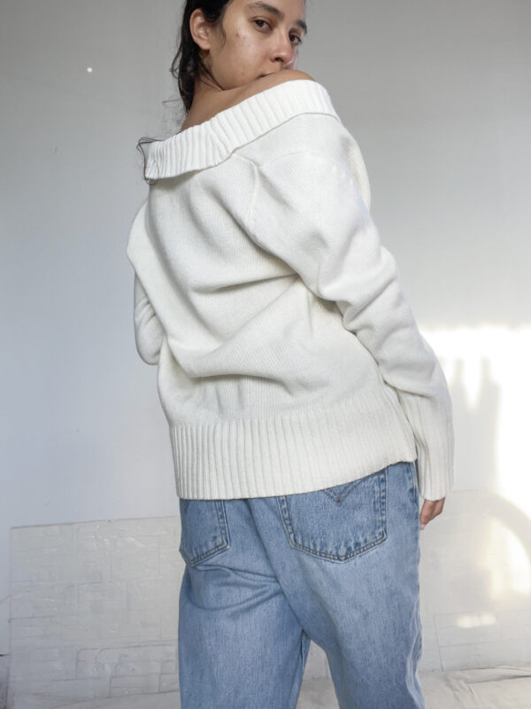 buzo tejido blanco - Imagen 12