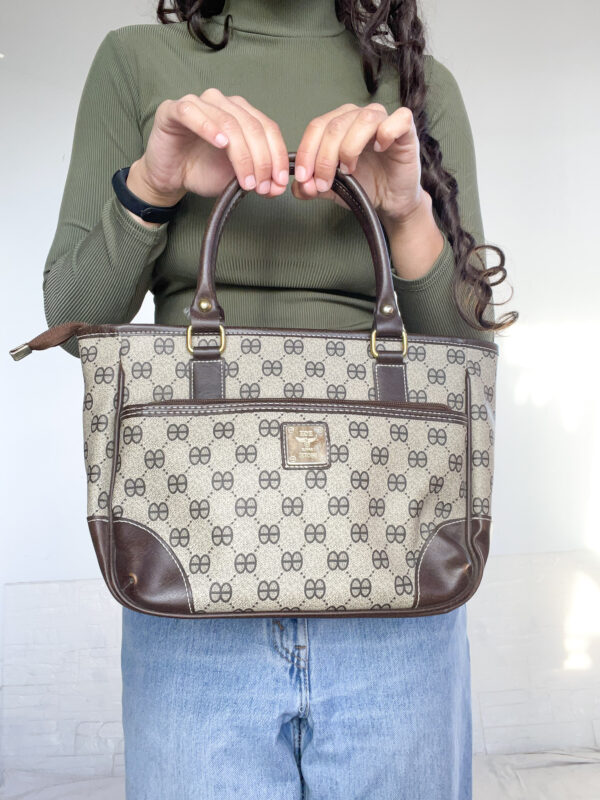 shoulder bag