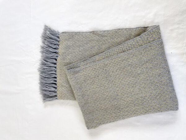 bufanda gris - Imagen 10
