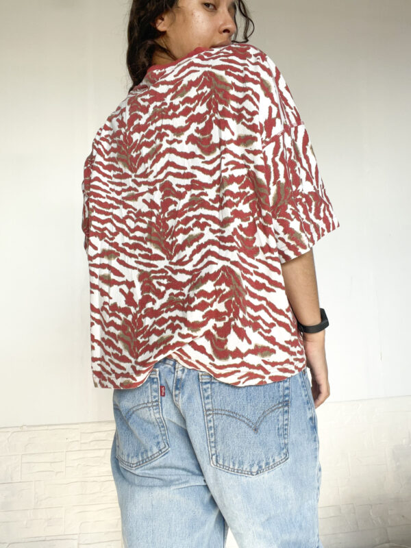 reme oversized estampada - Imagen 8
