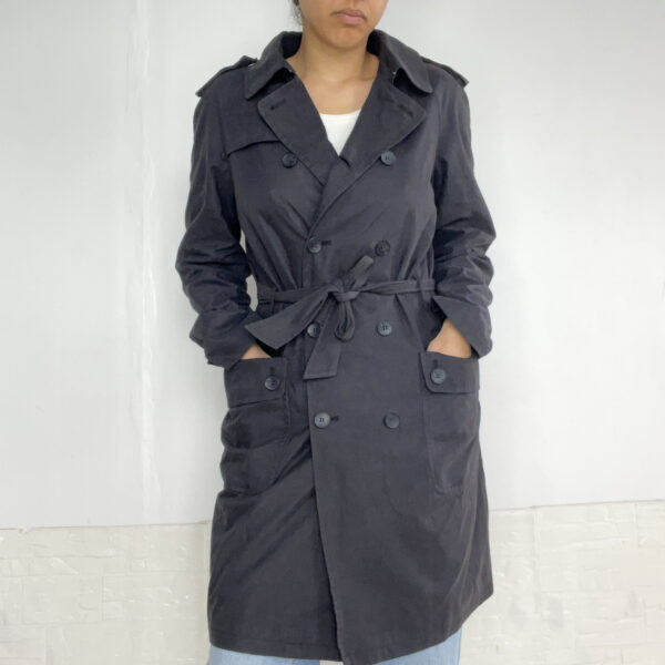 trench gris - Imagen 8