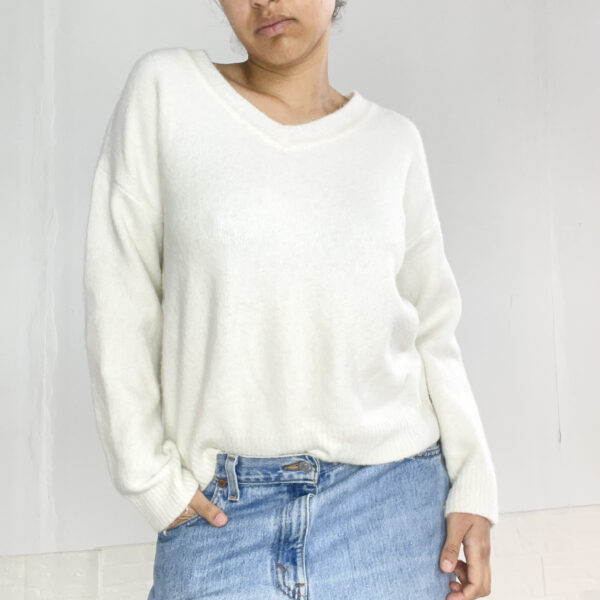 buzo tejido blanco - Imagen 6