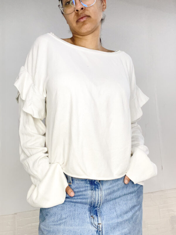 Buzo blanco con volados SALE - Imagen 6
