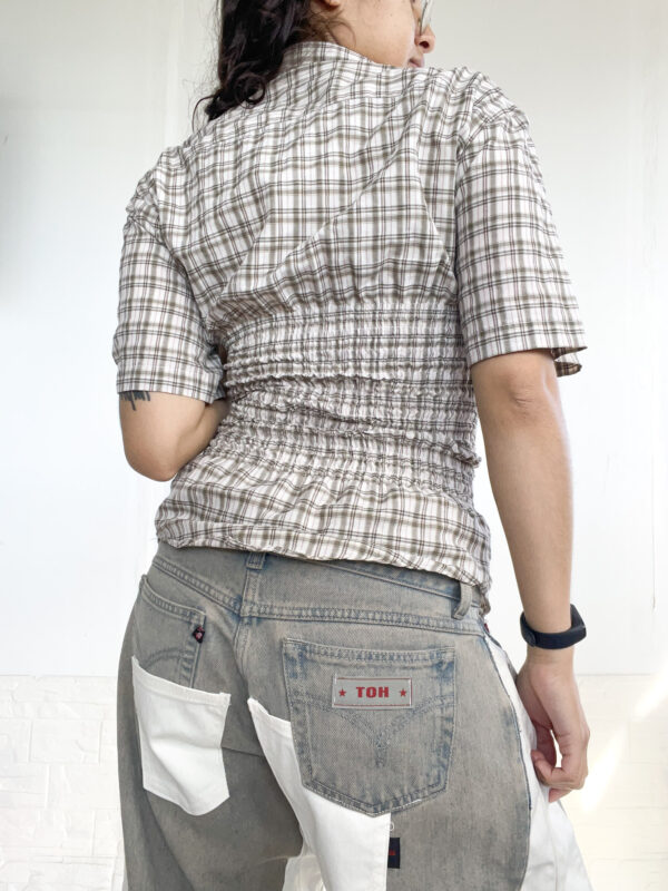 camisa elastizada reworked - Imagen 5