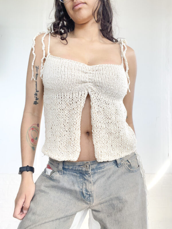 top tejido blanco reworked - Imagen 10