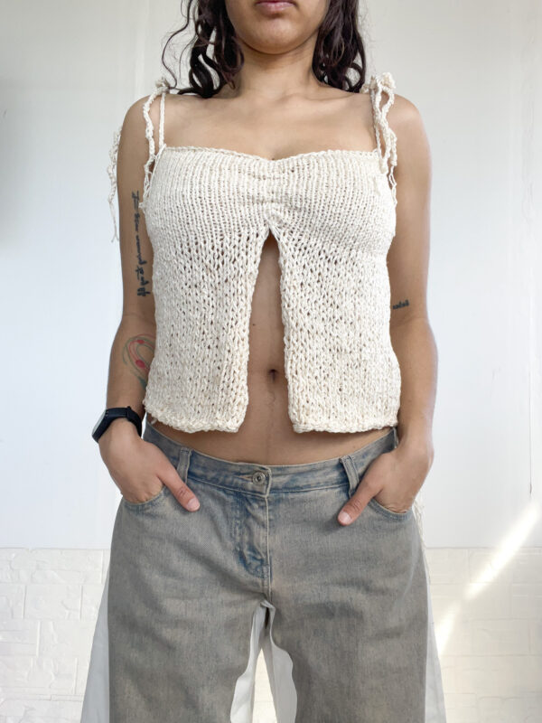 top tejido blanco reworked - Imagen 14