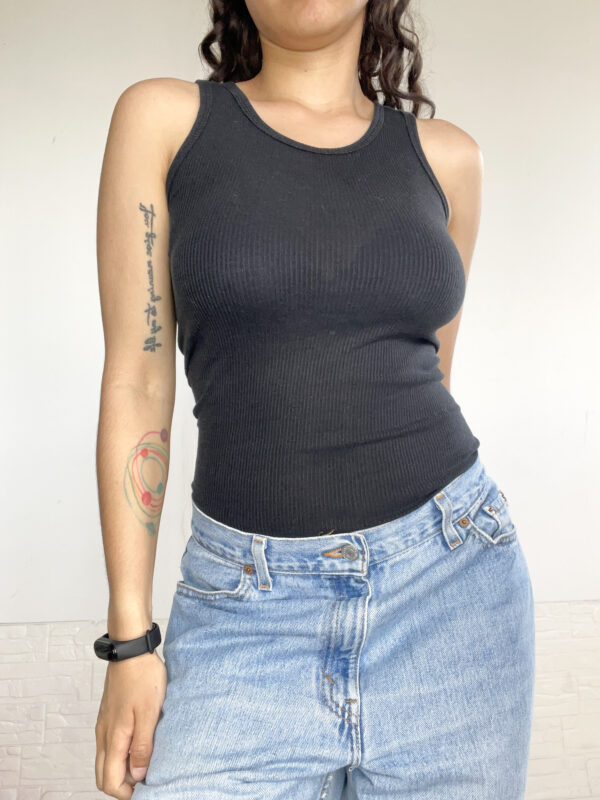 musculosita negra - Imagen 3