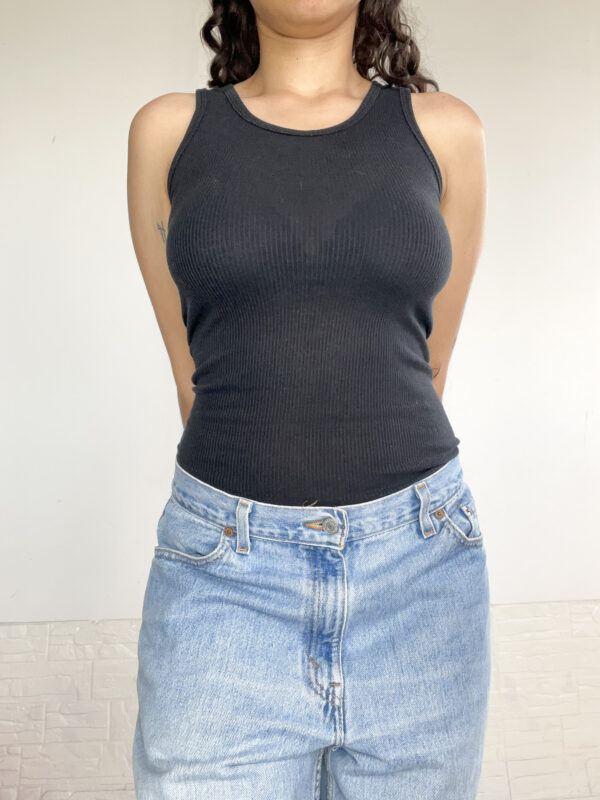 musculosita negra - Imagen 4