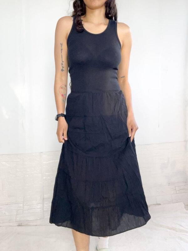 Pollera midi negra - Imagen 2