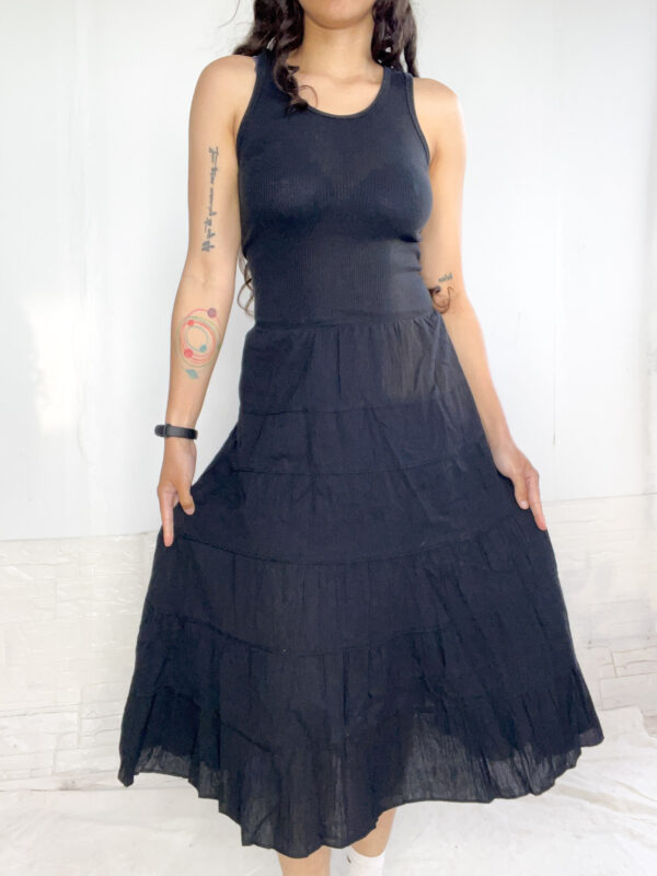 Pollera midi negra - Imagen 3