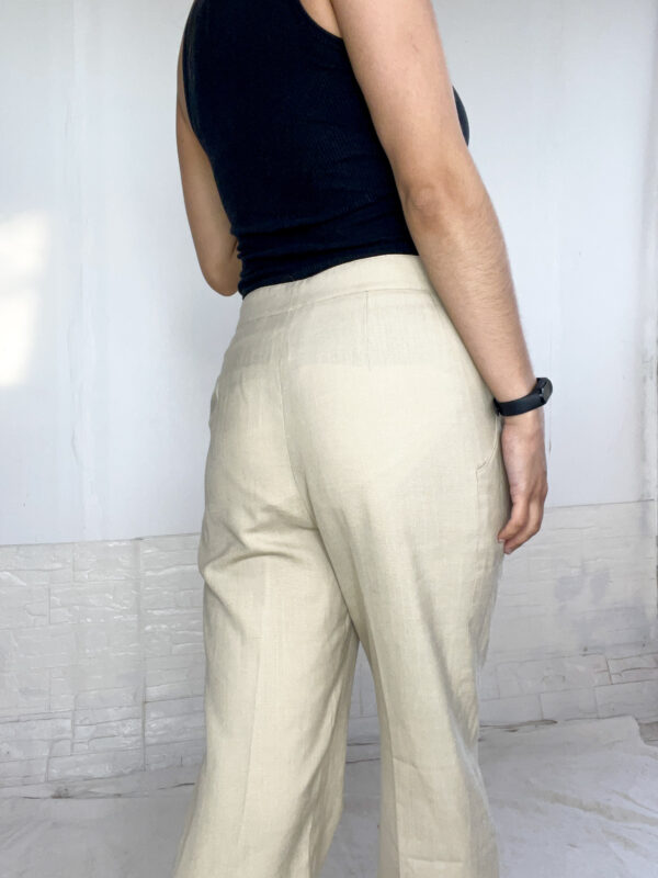 Pantalón de vestir beige - Imagen 6