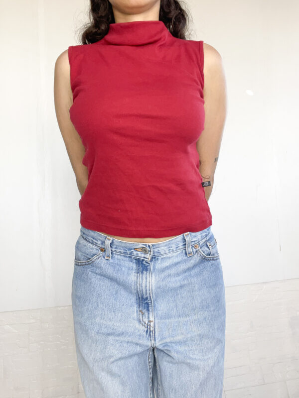 musculosita con cuello - Imagen 4