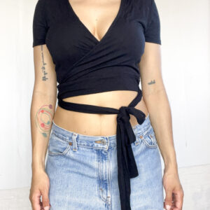 crop top negro