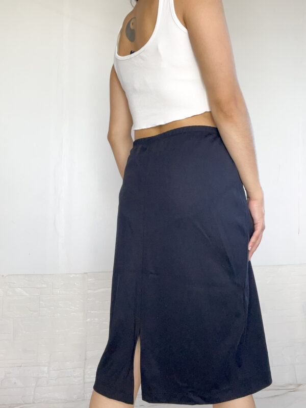 Pollera negra - Imagen 6