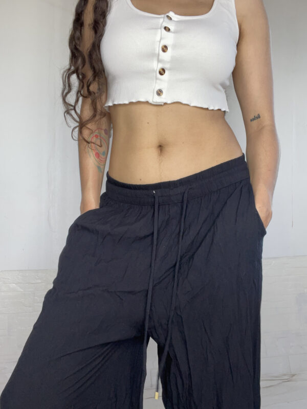 Pantalón negro ancho - Imagen 10