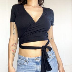 crop top negro