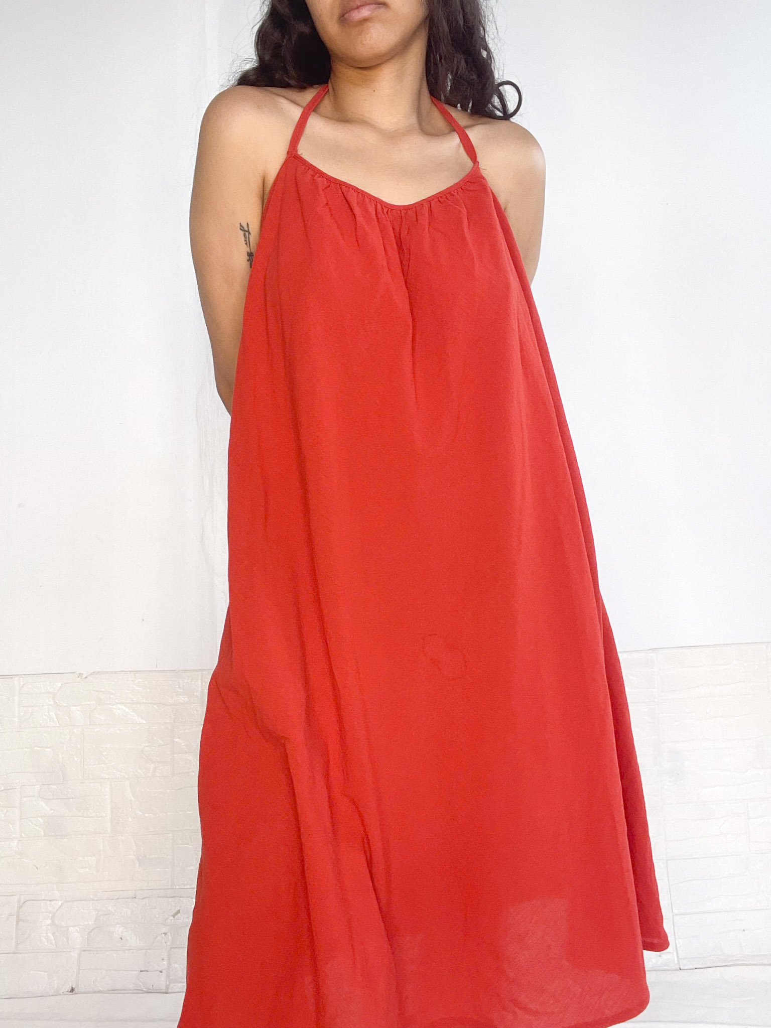 vestido midi rojo - Imagen 5