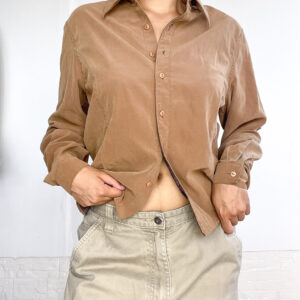 Camisa entallada marrón