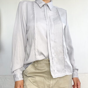 camisa gris
