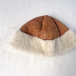 gorra con corderito SALE