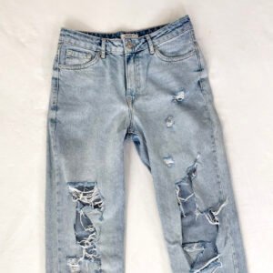 Jean con roturas SALE