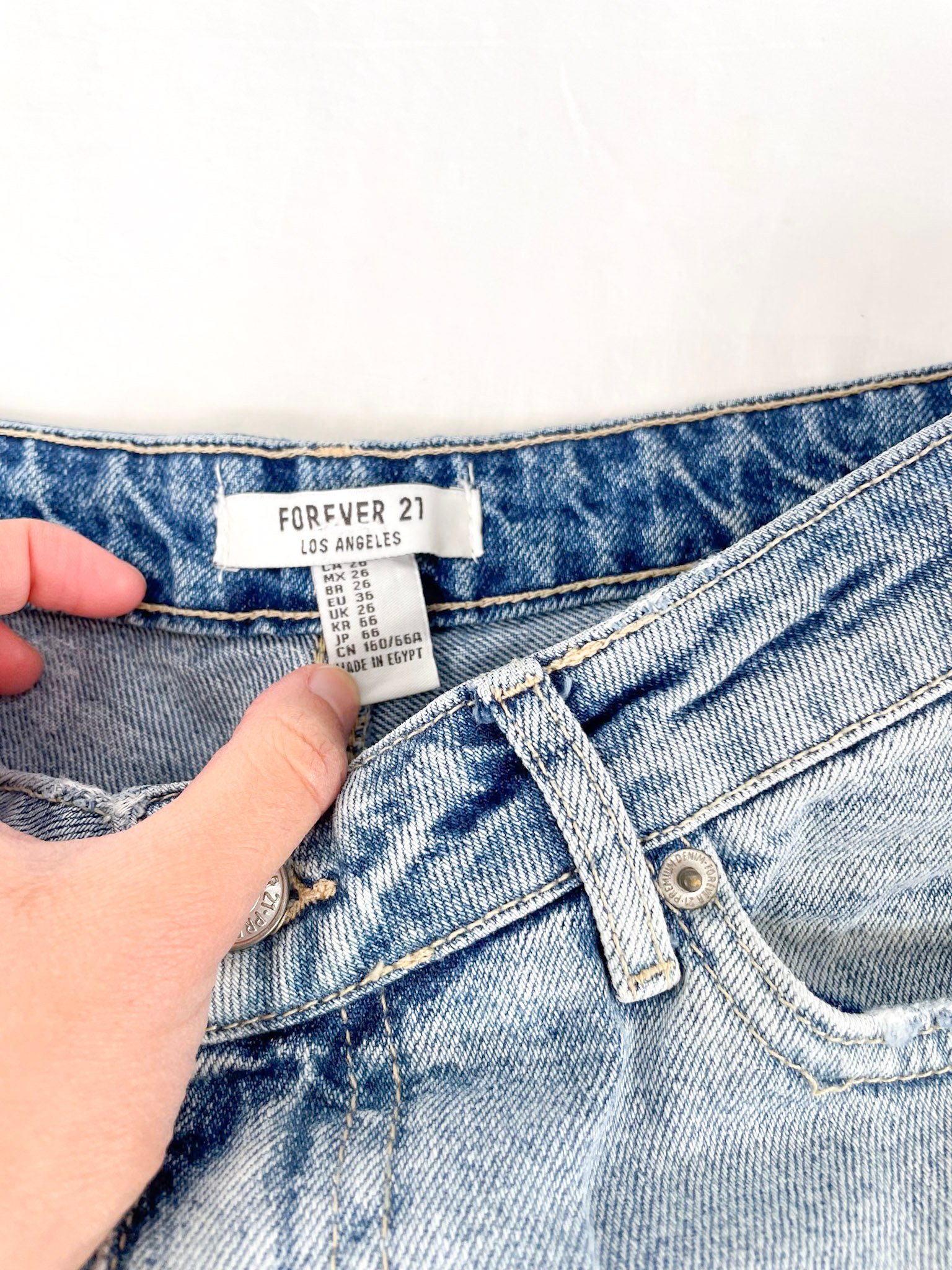 Jean con roturas SALE - Imagen 4